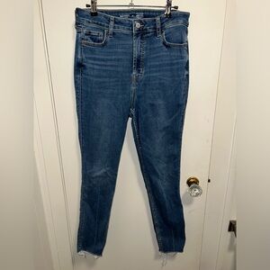 Old Navy Extra High Waisted Super Skinny Jeans